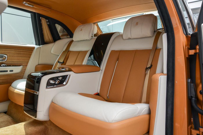 RollsRoyce Phantom has one of Top Gears Best Interiors