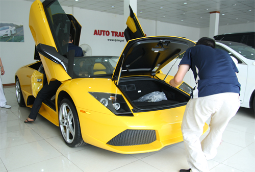 Đại gia Tuyên Quang mua Lamborghini Murcielago đẹp 